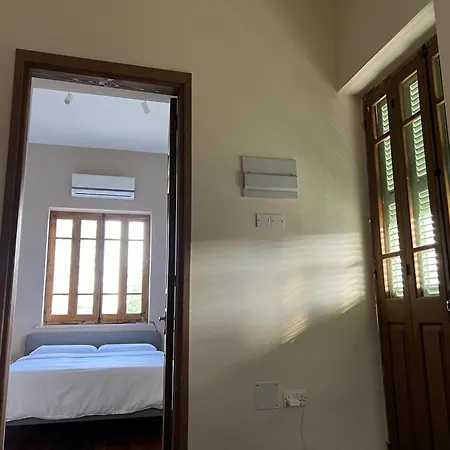 Hébergement de vacances 1947 Rescued Stone House