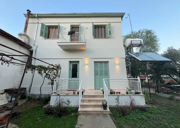 Prázdninový dům 1947 Rescued Stone House *