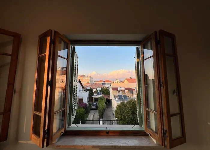 1947 Rescued Stone House Ferienhaus