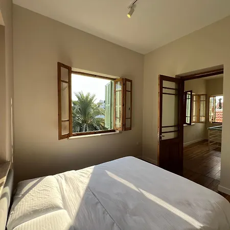 Dom wakacyjny 1947 Rescued Stone House