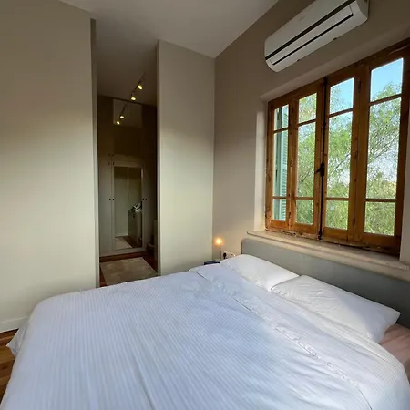 Dom wakacyjny 1947 Rescued Stone House Nikozja