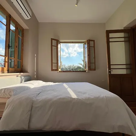 Dom wakacyjny 1947 Rescued Stone House Nikozja